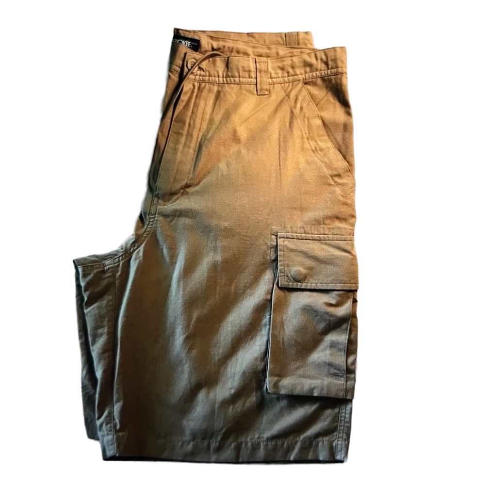 NWT’s Cherokee cargo shorts